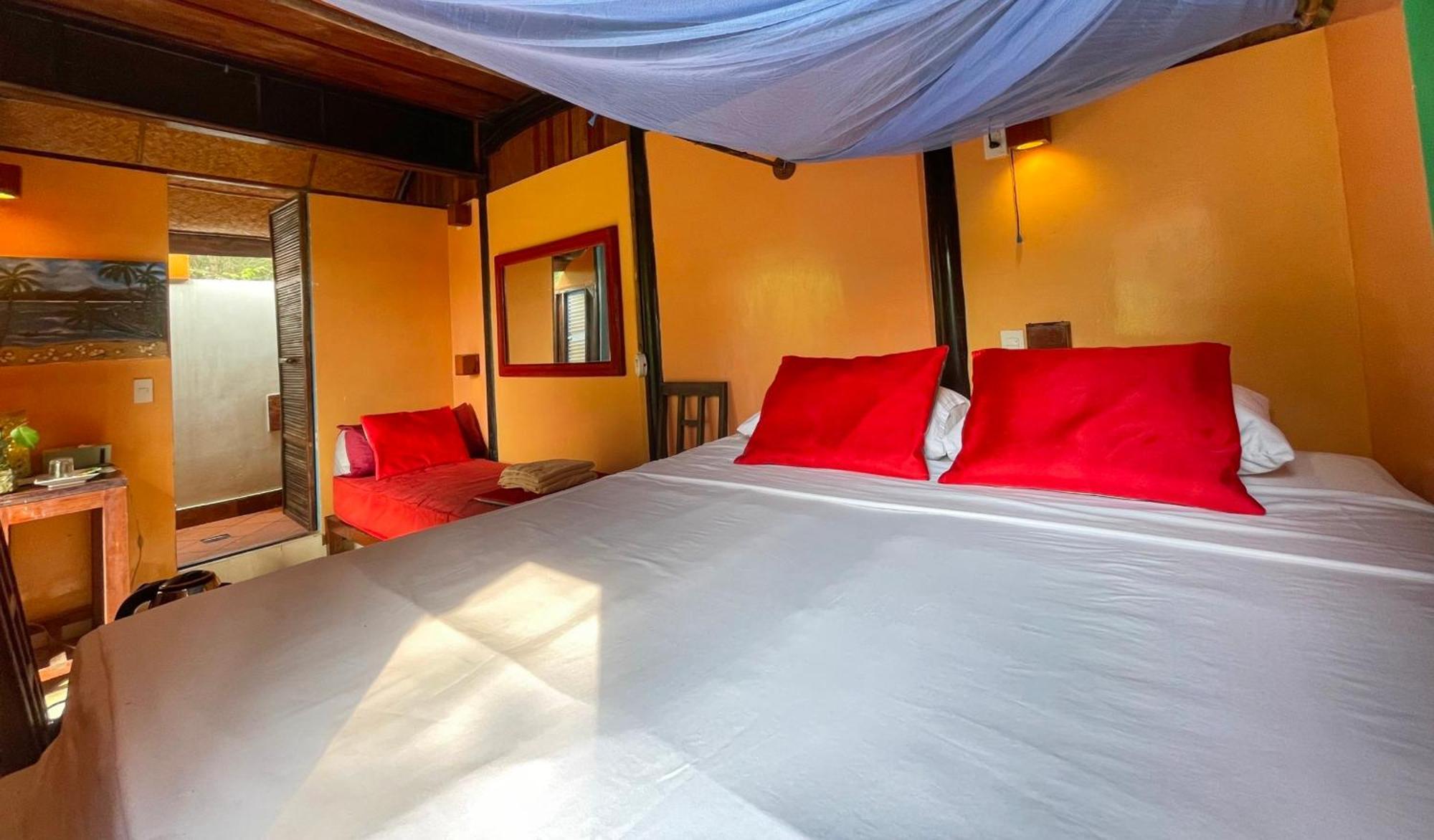 Villa Louise Hue Beach Boutique Hotel Pokoj fotografie